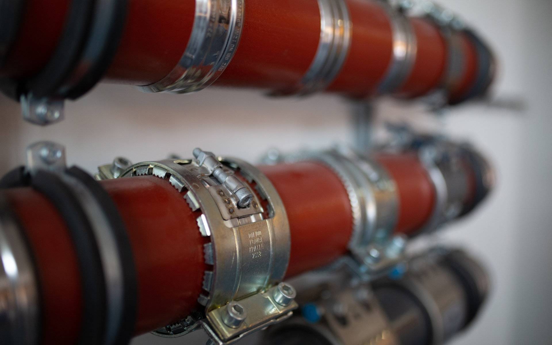 Dueker couplings 