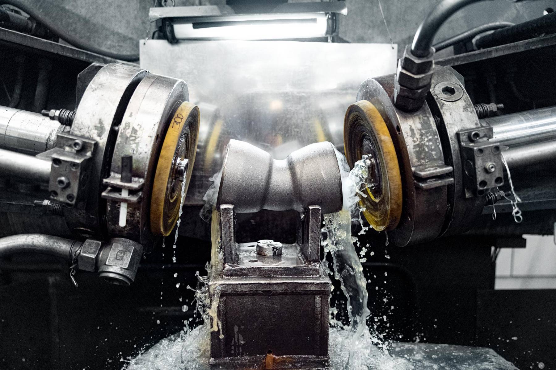 Dueker is your partner for flow control and drainage. We offer sustainable premium solutions, products and services for everything water-related – Made in Germany. 